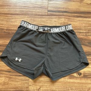 Women’s Under Armour Grey running shorts